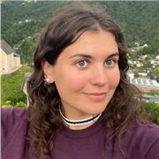 Estudiante del doble grado de Educación con experiencia en ofrecer apoyo escolar. Muchas ganas de ayudar y motivar a los alumnos!